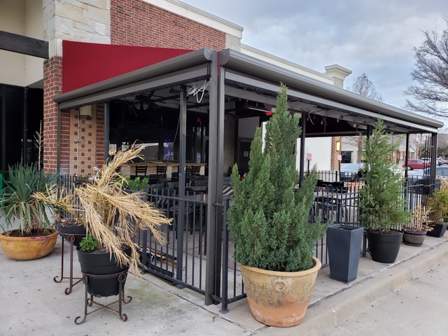 Retractable Bug Screens for restaurants